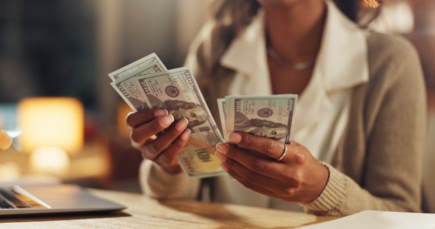 The Importance of Financial Literacy in Determining Cash Use