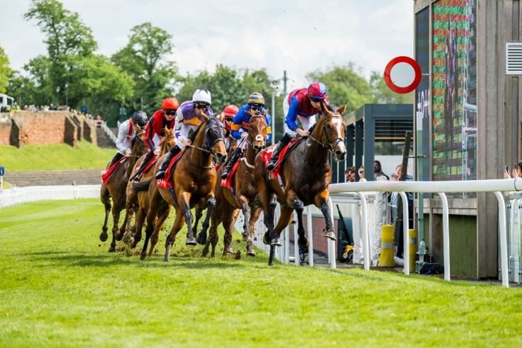 Oldest Horse Racecourse in the World Adopts Digital Ticketing