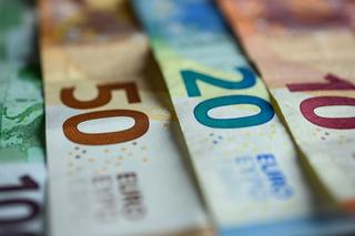 Beethoven, Birds or Buildings for New Euro Series