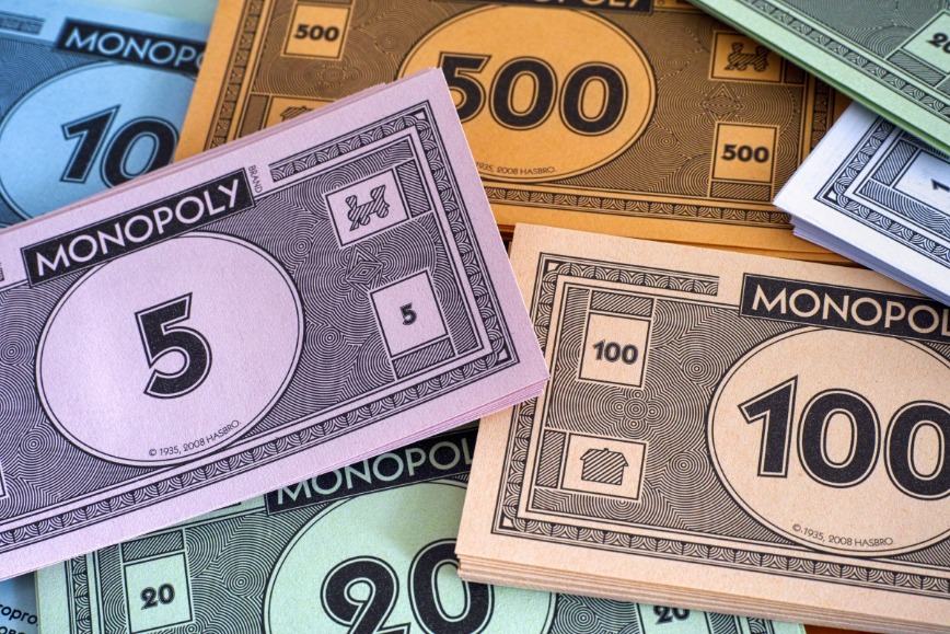 Getting Behind the Counterfeit Banknote Statistics