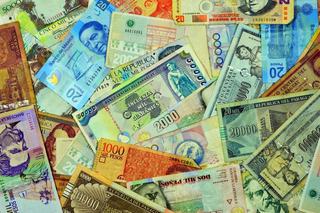 (House) Banknotes of the Month