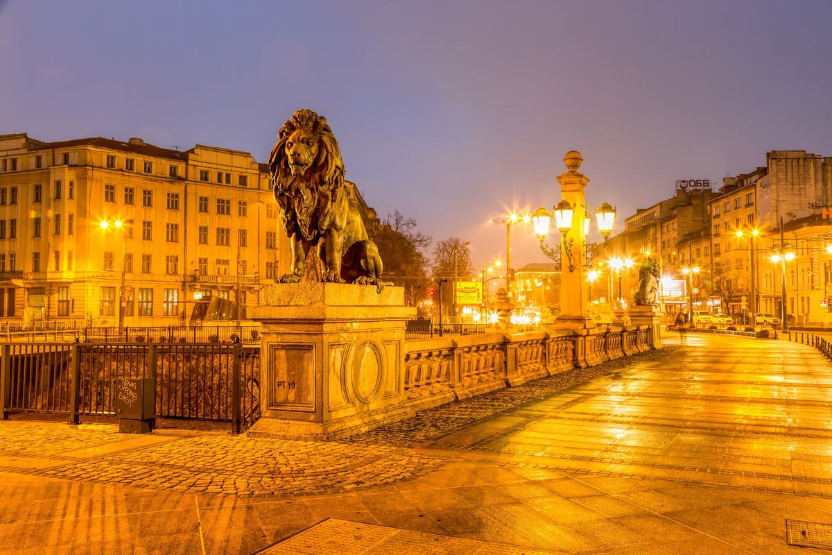 Bulgaria Delays Euro Entry, Agrees on Coins