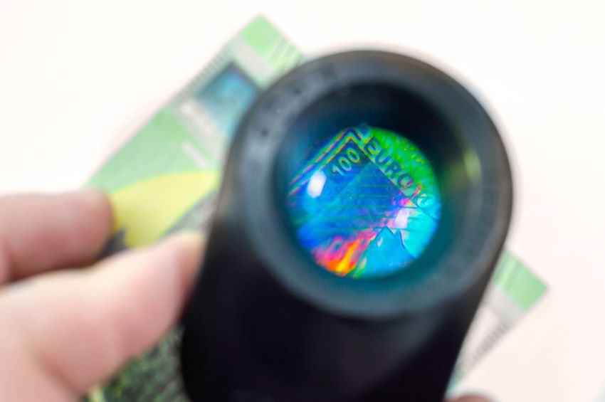 Seaborough’s LUMICRYPT™ Engineers Unique Luminescent Fingerprints
