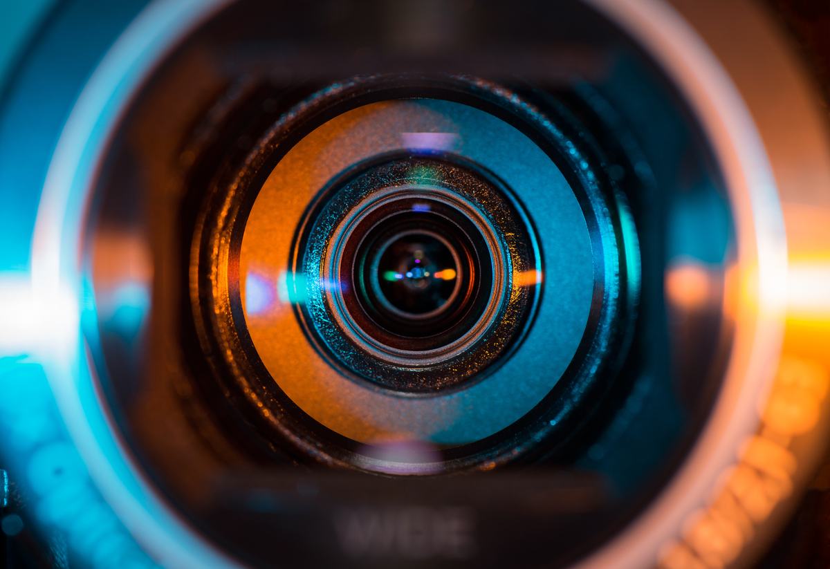 Oberthur Buys Into Micro-Optics