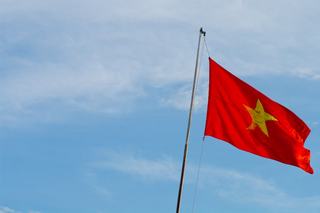 Vietnam Marks 18 Years of Polymer Banknotes