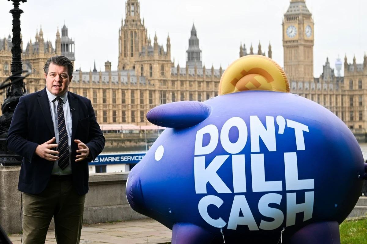 Enshrining the Right to Cash in Law