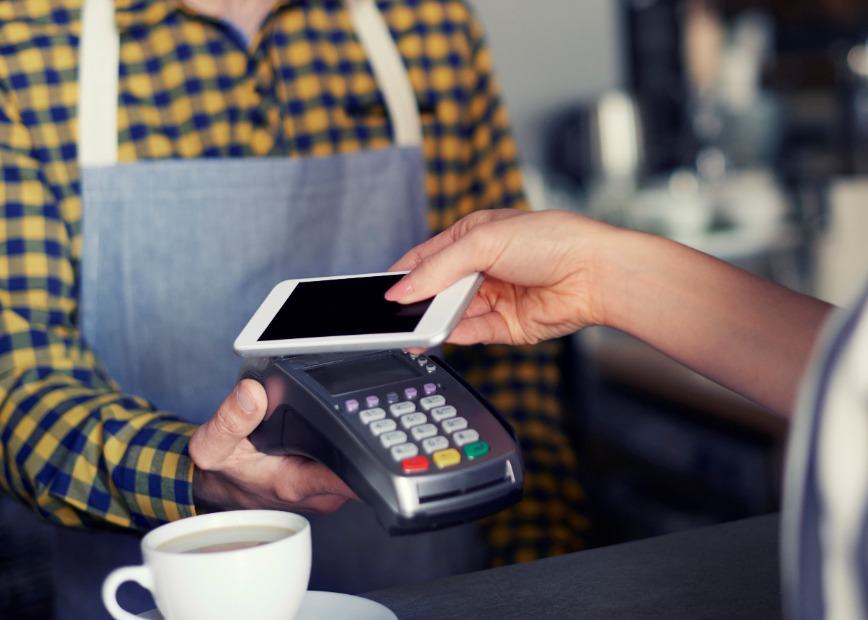 Reliability of Payment Networks Under the Spotlight