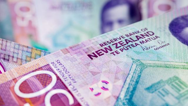 Cash Use Falling in New Zealand, But Remains High