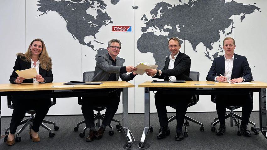 ZEISS and tesa Partner for Industrial-Scale Holography